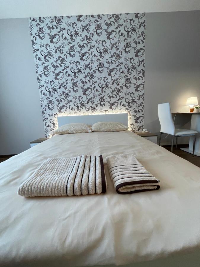 Movie Flats Apartment โซเฟีย ภายนอก รูปภาพ